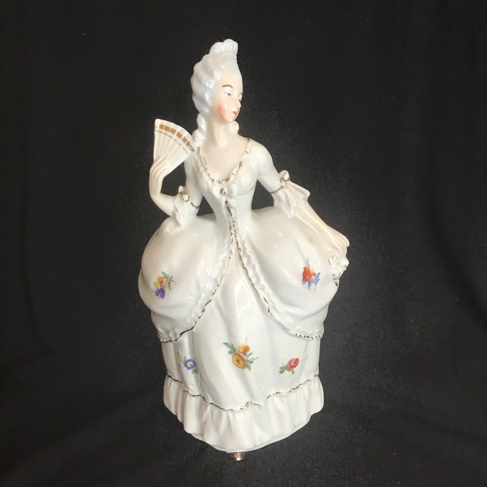 Vintage Porcelain Woman With Fan Planter